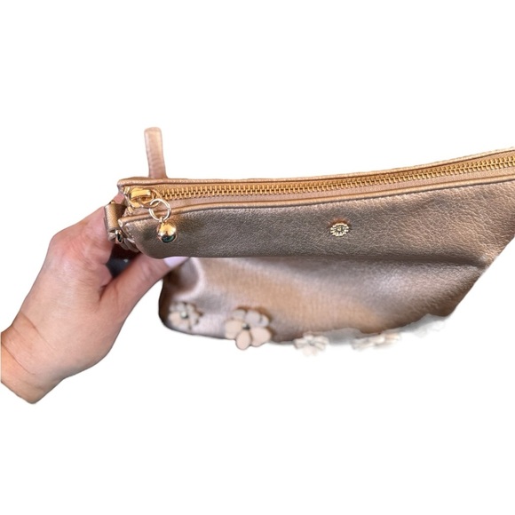 LAUREN CONRAD Rose Gold Crossbody Bag with 5 Leather Roses - Picture 10 of 14